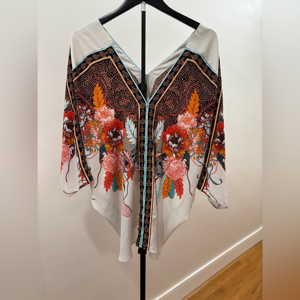 660. Rose & Olive V-Neck Dolman Sleeve Floral Kimono Top